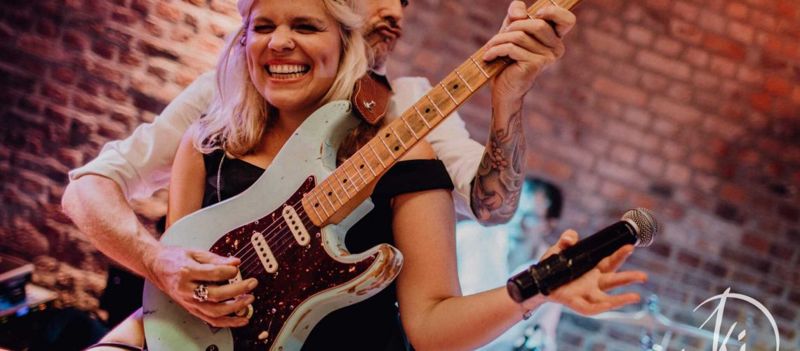 Hochzeitsband KlangArt aus NRW spielt Live-Musik bei einer Hochzeit